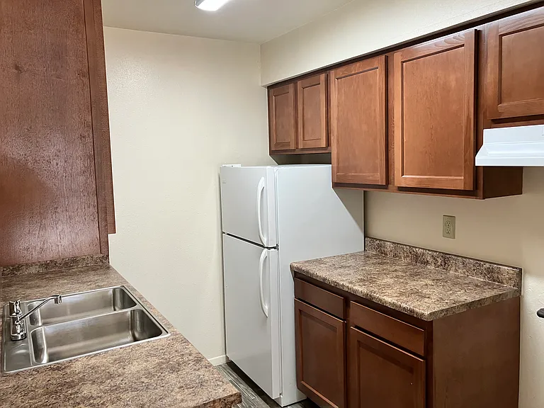 1917 Ridgecrest Dr SE #413 — Photo 24