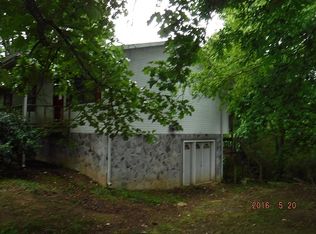 605 E Georgia Ave, Whitwell, TN 37397