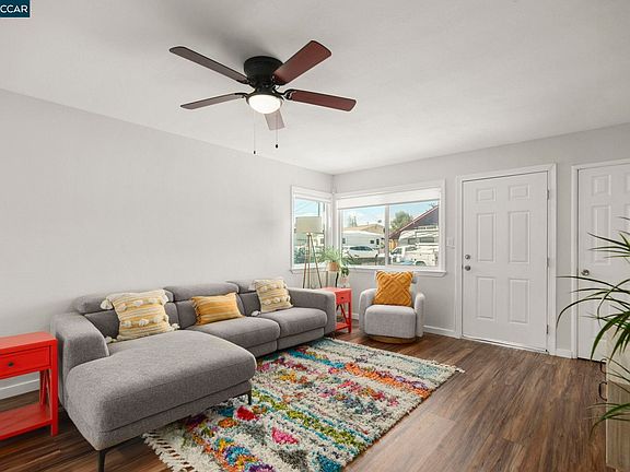 5th image of 4157 Rita Dr