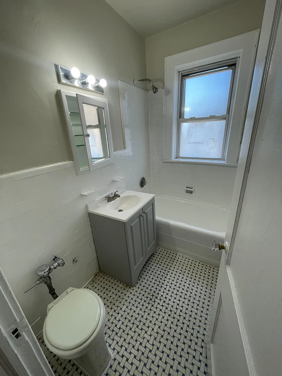 Building Photo - 575 Mount Prospect Ave #405