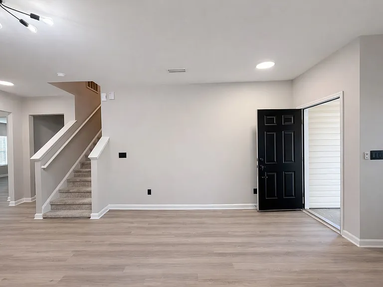 12881 Clydesdale Dr — Photo 7