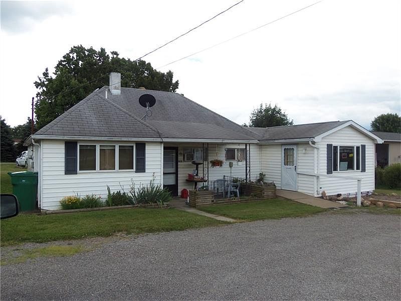 2nd image of 1031 Evans City Rd
