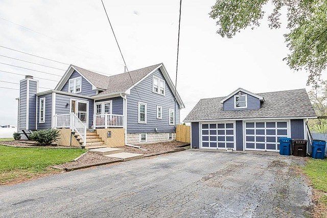 1st image of 3153 Charles St