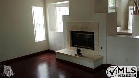 5th image of 694 Pacific Cove Dr