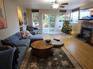 17001 Inglewood Rd NE #N101, Kenmore, WA 98028