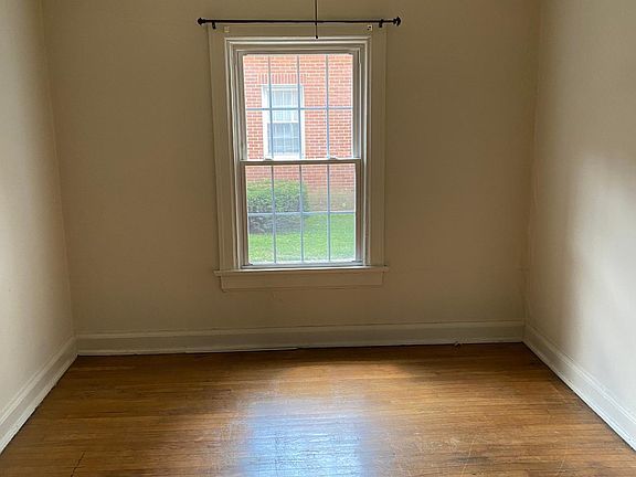 5th image of 2400 Woodbourne Ave APT 5B