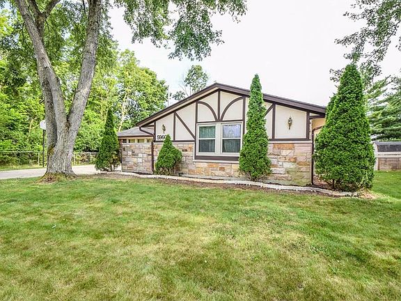 4th image of 5960 Cadman Dr