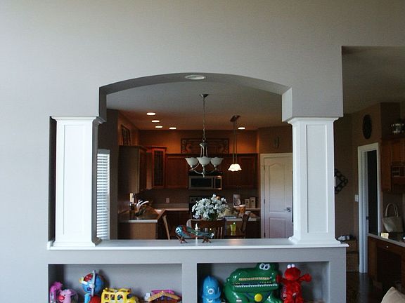 5th image of 31 Rose Ct