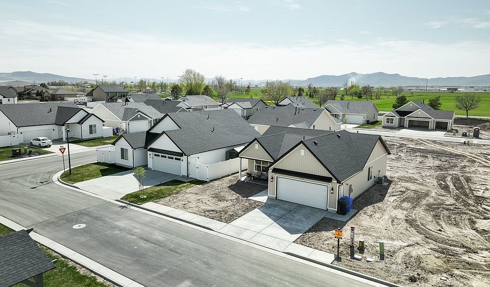 Archibald Estates Tremonton (Active Adult Homes) by Visionary Homes