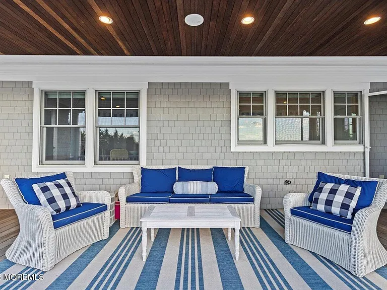 1200 Bay Ave — Photo 41