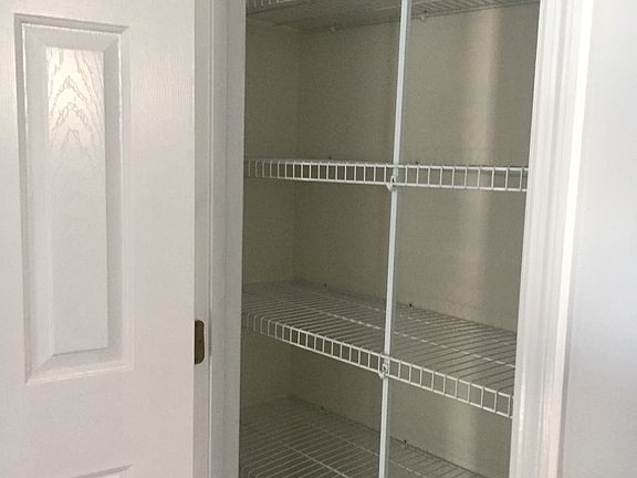 2nd image of 2148 Curtiswood Dr
