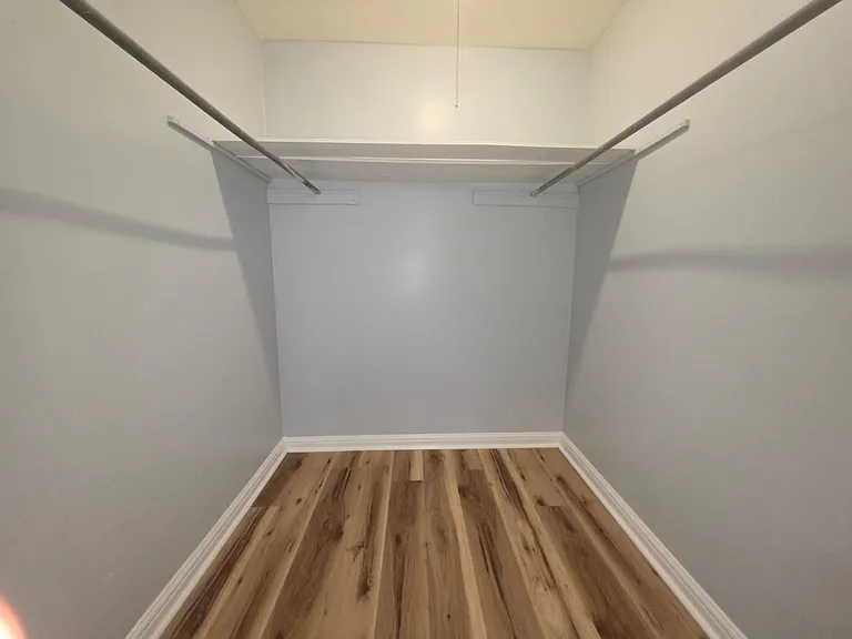 2422 Highland Dr #2 — Photo 3