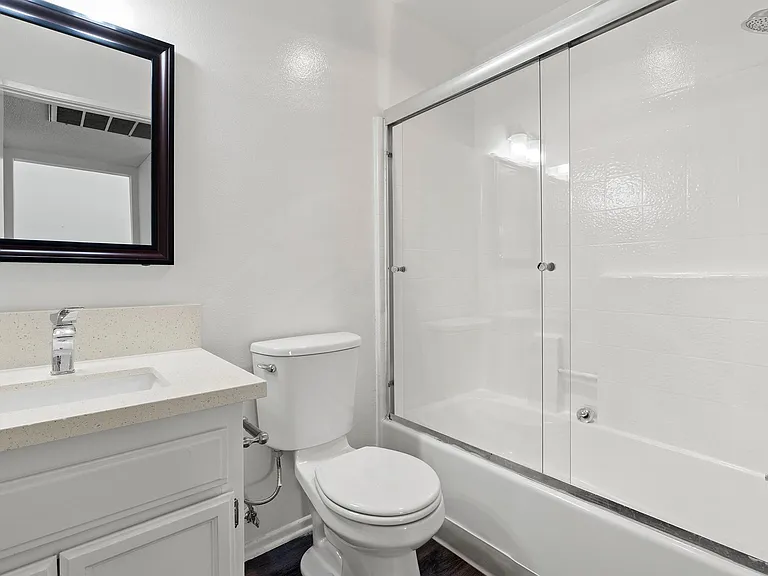4725 Orion Ave #211 — Photo 7