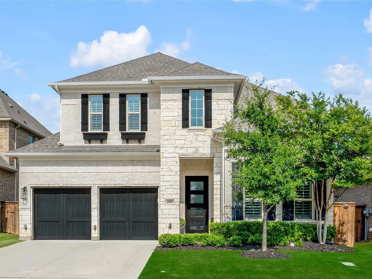 4 bed, 4.5 bath, 3385 sqft, $5,300 — Photo 1