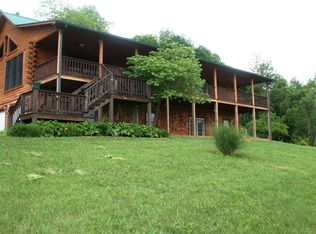 630 Crestview Dr, Alderson, WV 24910