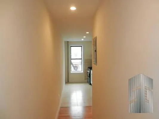 Rented by Skyline Group Real Estate | media 6