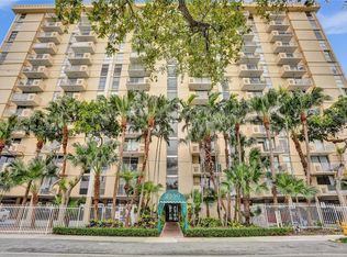 2350 NE 135th St APT 202, North Miami, FL 33181