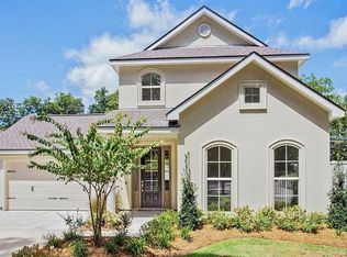 1454 Granada Dr, New Orleans, LA 70122