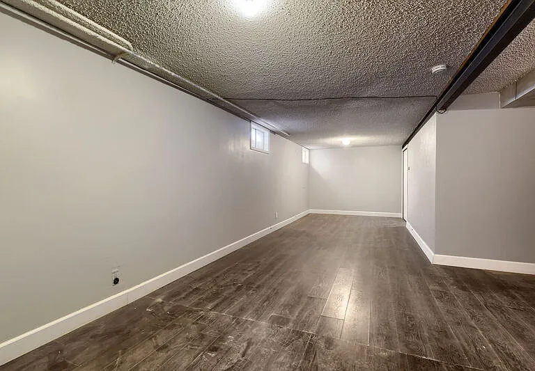 3006 Hudson St — Photo 6