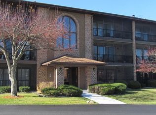 11114 Heritage Dr #6-1C, Palos Hills, IL 60465