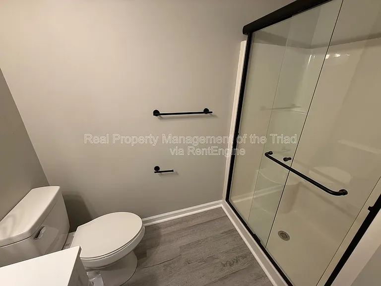 521 Mill Pond Dr — Photo 10
