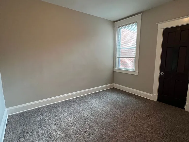1329 Homestead St — Photo 16