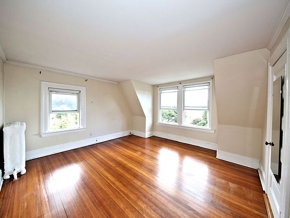 4th image of 46 Leicester St