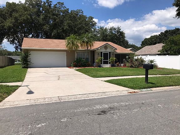 2nd image of 16204 Pebblebrook Dr