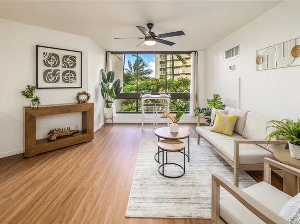 300 Wai Nani Way APT 415, Honolulu, HI 96815