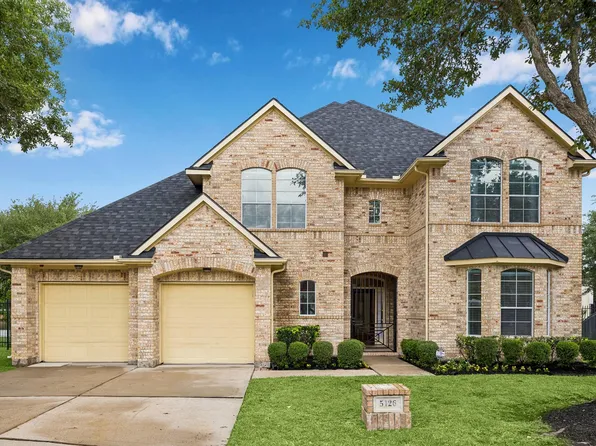 5126 Beacon Point, Sugar Land, TX 77479