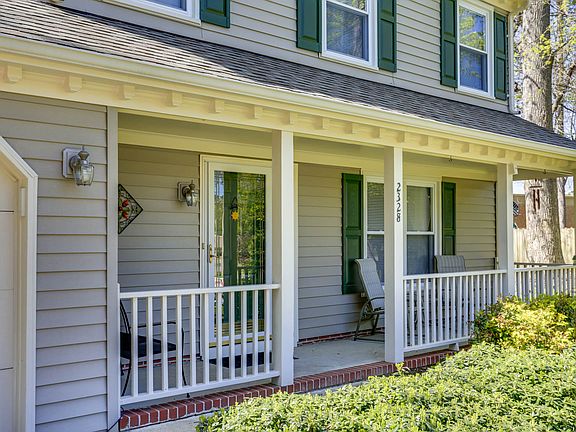 2nd image of 2328 Country Glen Ct