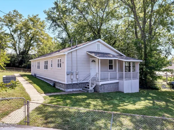 617 W Outer Dr, Oak Ridge, TN 37830