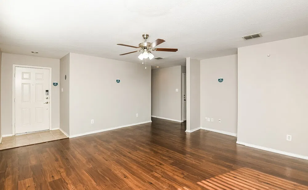 3 bed, 2.0 bath, 1522 sqft, $1,795 — Photo 4