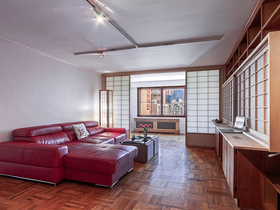 1st image of 430 W 34th St APT 11D