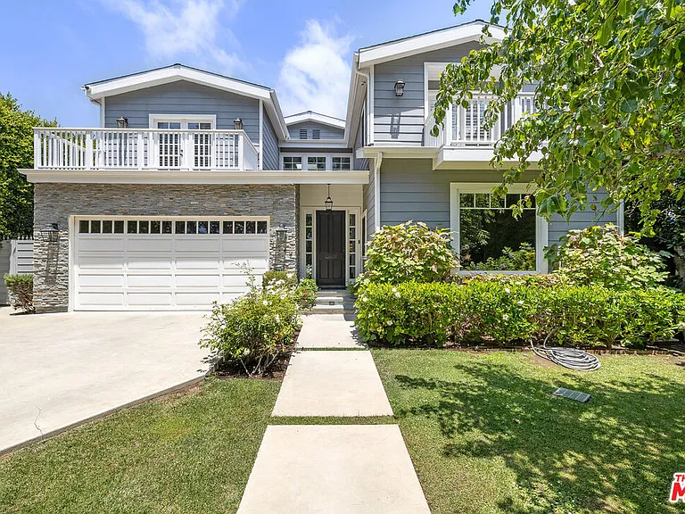 1147 Centinela Ave — Photo 1