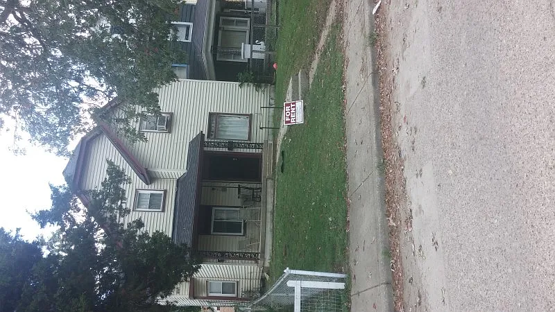 1044 Dawson St photo 1