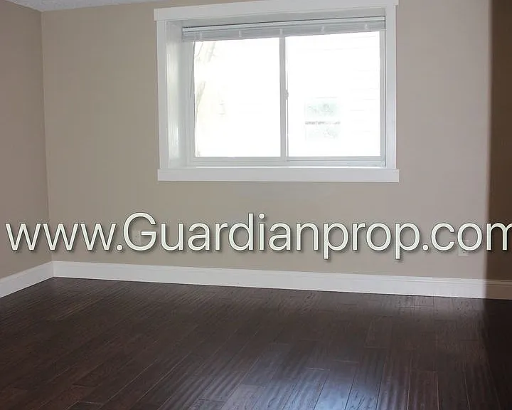 2516 W 98th St — Photo 8