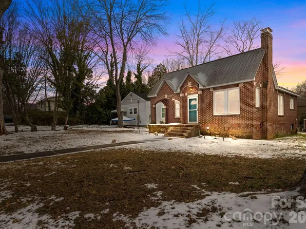 915 Lincolnton Rd, Salisbury, NC 28144