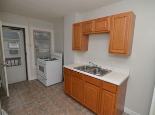 5909 Flowerdale Ave APT 2, Cleveland, OH 44144