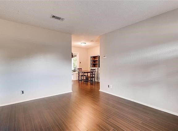 5th image of 1800 Cherry Orchard Dr