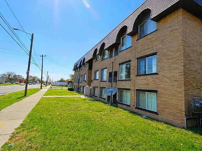 8868 Wyoming St #203 — Photo 10