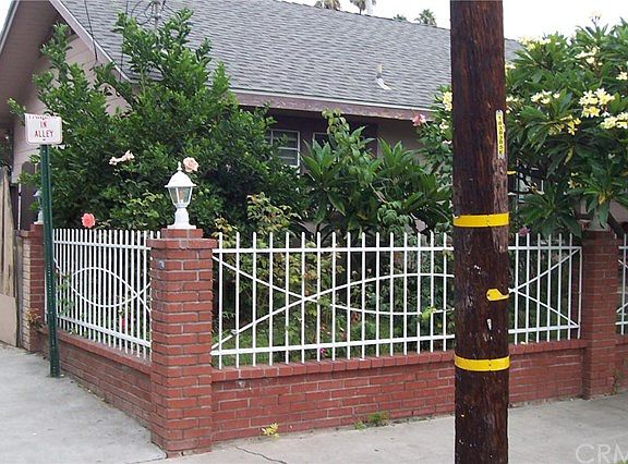 3rd image of 409 Richland St