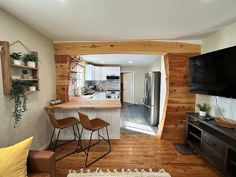 2325 W Pikes Peak Ave — Photo 6