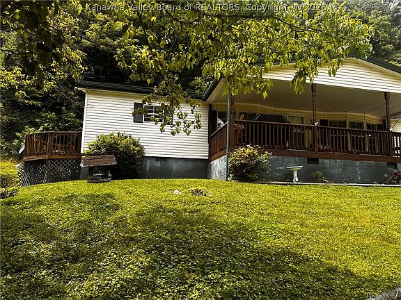 2nd image of 153 Everett Hager Rd