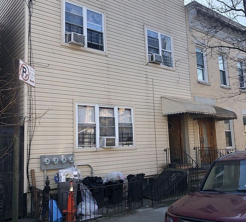 2nd image of 2020 Menahan St