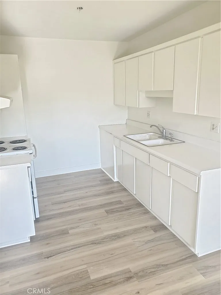 1 bed, 900 sqft, $2,195 — Photo 1
