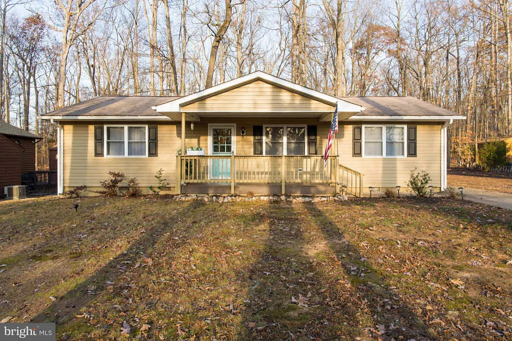 109 Monticello Cir photo 1