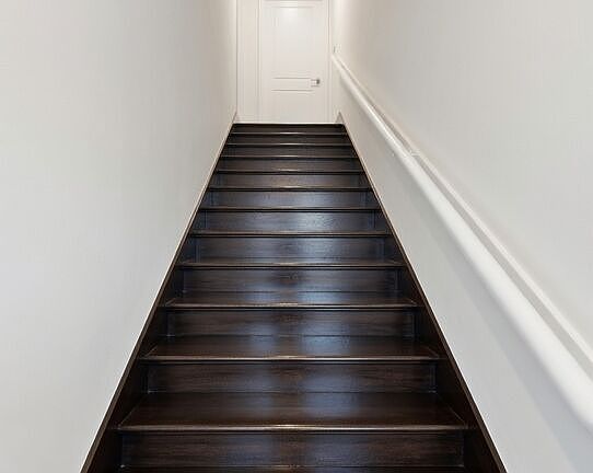 5th image of 881 W 23rd St