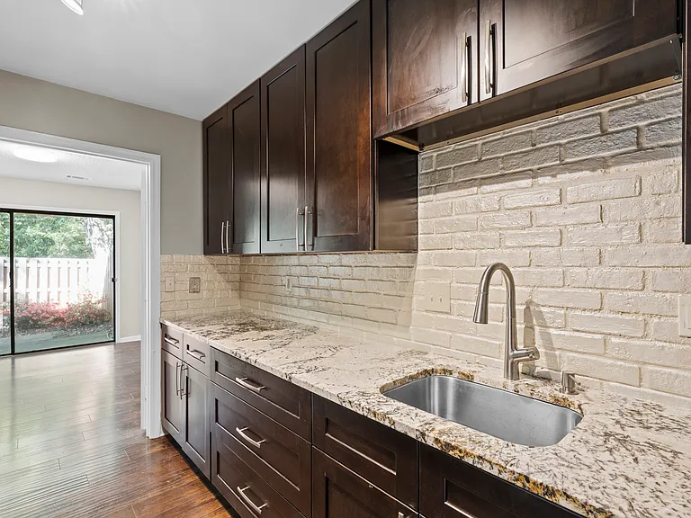 2798 Farmstead Rd SE — Photo 9