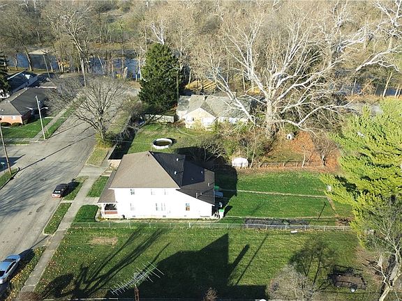 3rd image of 366 N Isabella St